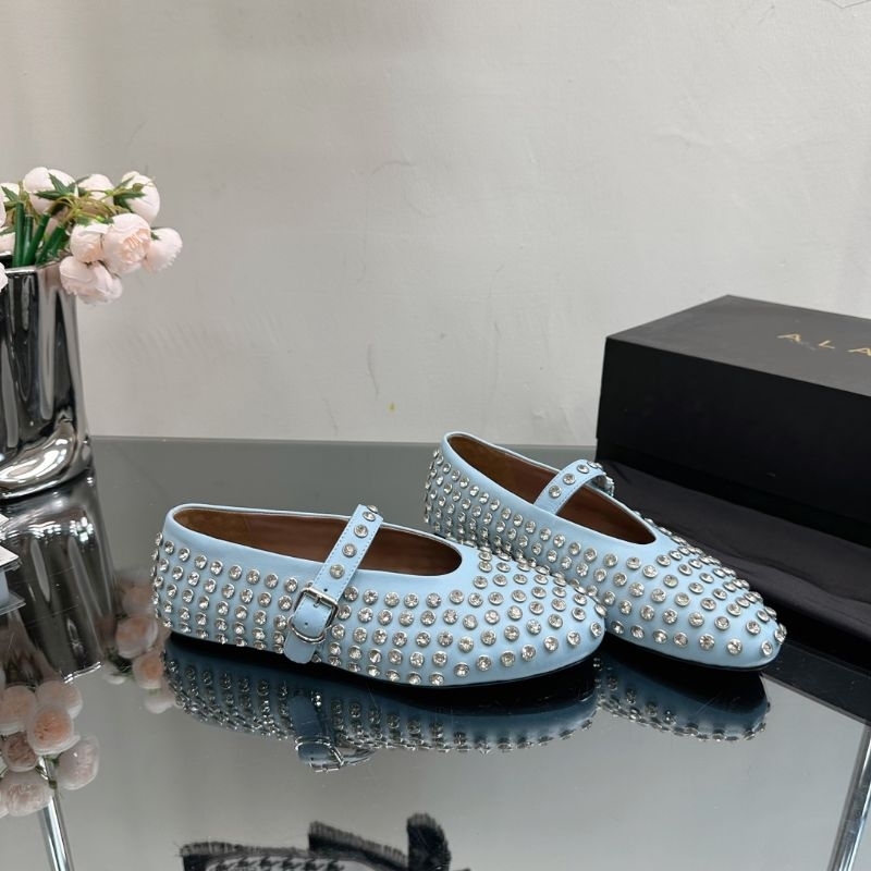 รองเท้าบัลเล่ต์ส้นแบน Alaia Full Diamond Series ใหม่