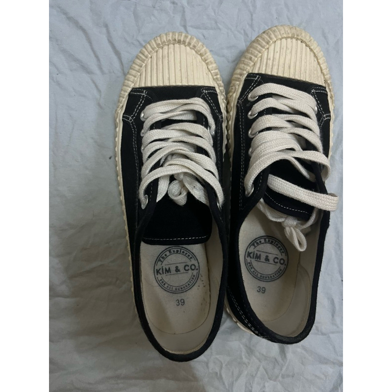 รองเท้าผ้าใบแบรนด์kim&co