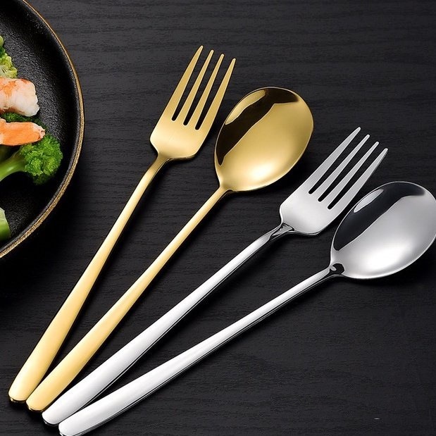 ชุดช้อนส้อม สแตนเลส สไตล์เกาหลี หนาพิเศษ ไม่เป็นสนิม ยาว 21ซม. MoMo Bakery