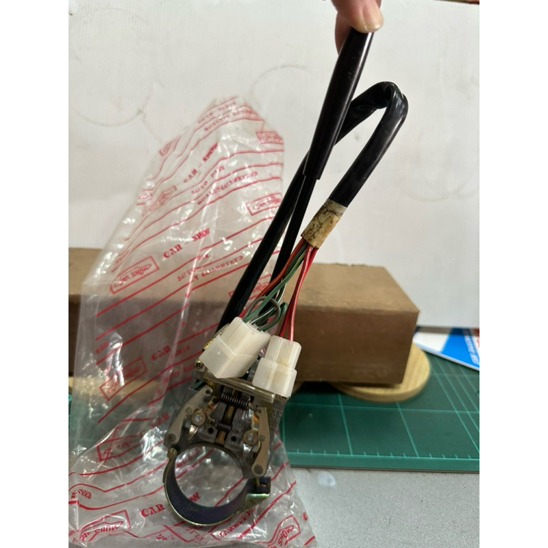 สวิตช์ยกเลี้ยว HINO KT920/925 ของ CARSHOW taiwan