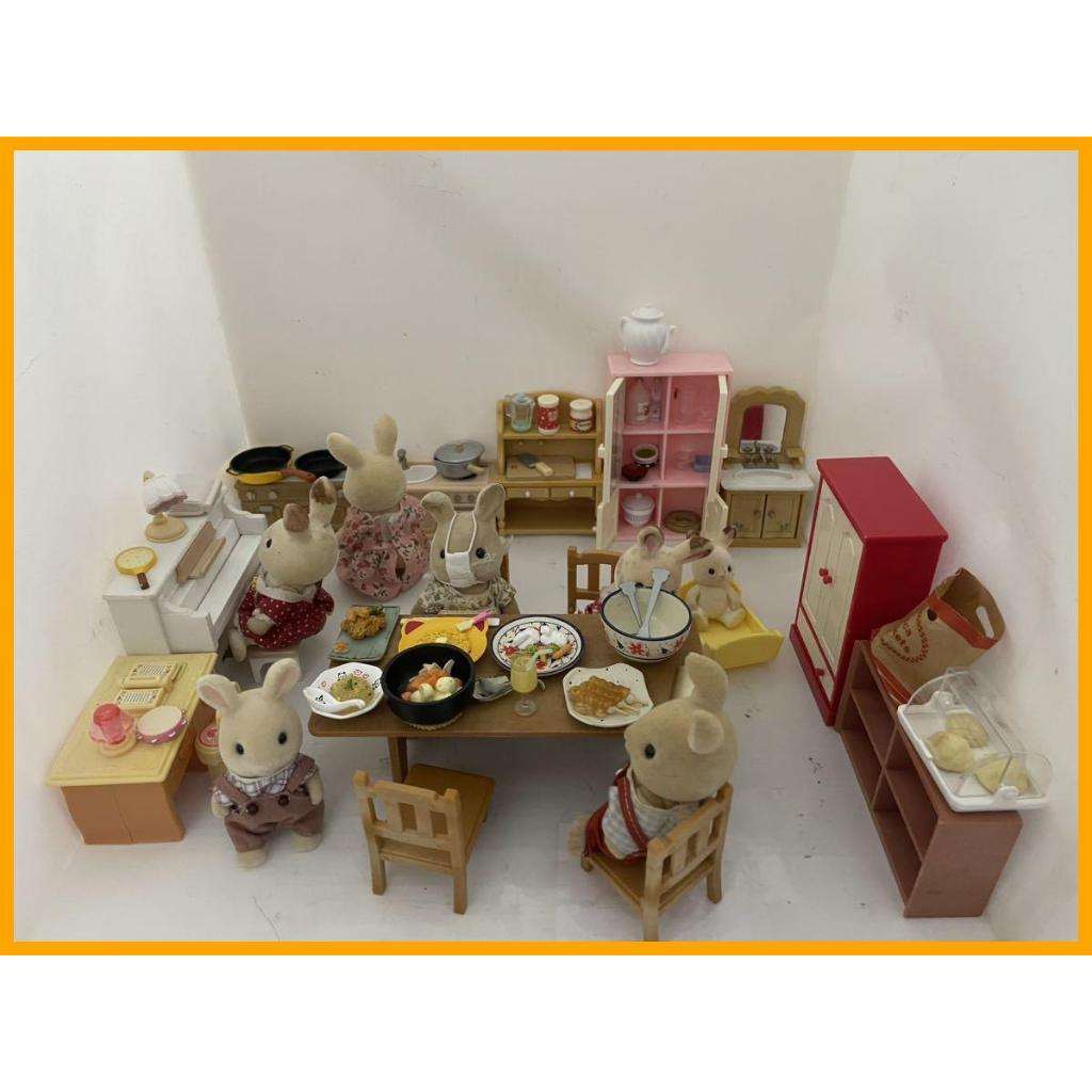 ชุดของขวัญเฟอร์นิเจอร์ตุ๊กตา Sylvanian Families รายการปัจจุบัน
