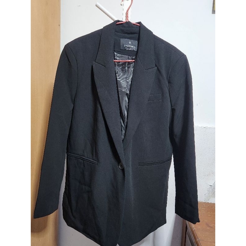 350฿ Stradivarius ป้ายห้อยทุกอย่างครบมากเสื้อเบลเซอร์แขนยาว Stradivarius Button Blazer