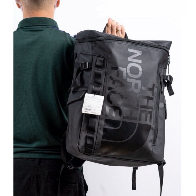 กระเป๋าเป้สะพายหลัง TNF รุ่น FUSE BOX รุ่น UPGRADED: 25L 30L กันน้ำได้