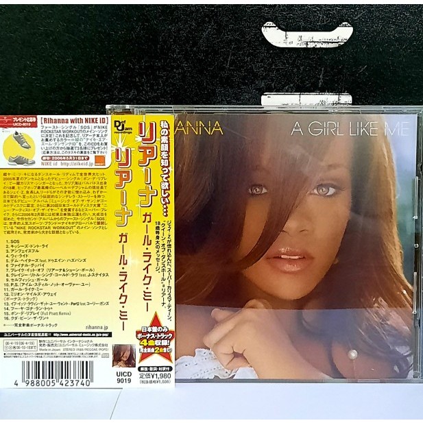 CD ซีดีเพลง Rihanna / A Girl like me                              -s14
