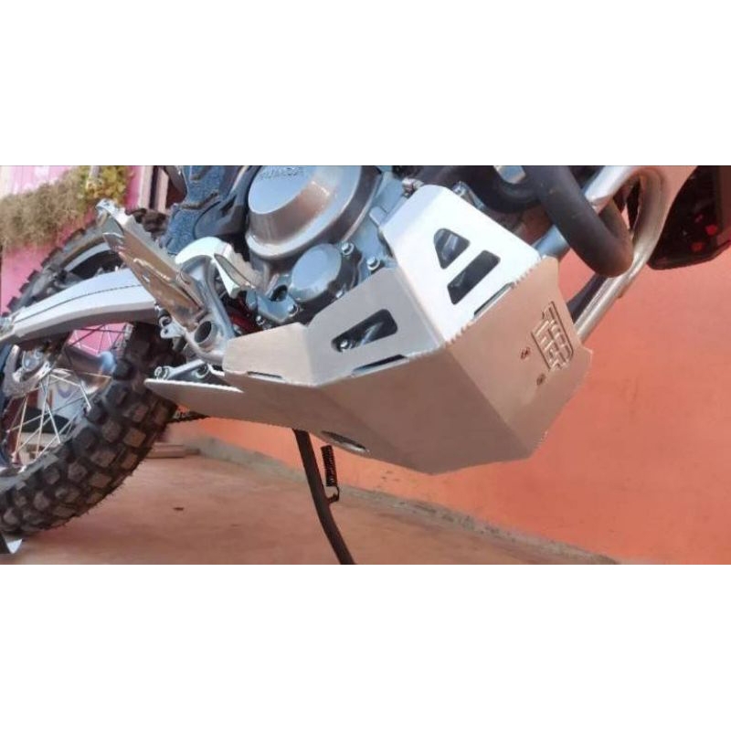 การ์ดแคร้งCRF250L m2 อลูมิเนียมแบบยาวคลุมกระเดื่อง