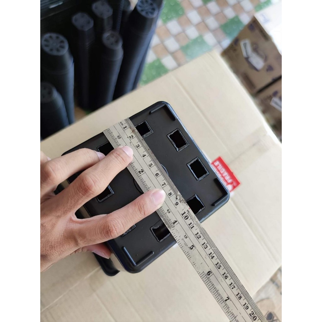 กระถางต้นไม้ ทรงสี่เหลี่ยม สูง 6.8x8 นิ้ว สีขาว สีดำ สีเขียว แพ็ค 10 ใบ (1 แกลลอน) - รูปที่ 5