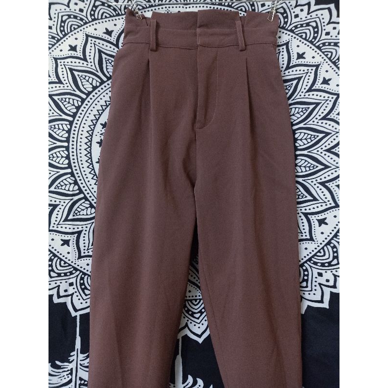 กางเกงผ้าขายาวกระบอกเล็กสีเปลือกมังคุด(GRL)