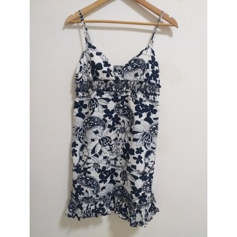 dress เดรสสายเดี่ยวลาย ผ้าสวย มือ2 gu^eSs สภาพดีไม่มีตำหนิ (g21)