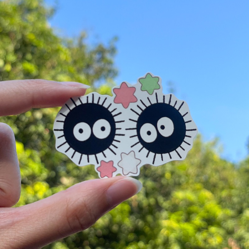 🧹 Susuwatari Sticker Flake