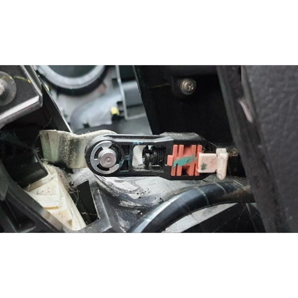 (ราคาต่อชุด) บูช สายเกียร์ ออโต้ พร้อม กิ๊บสแตนเลส ยึด TOYOTA FORTUNER ปี 2006-2022 บูชคันเกียร์ สีดำ - รูปที่ 4