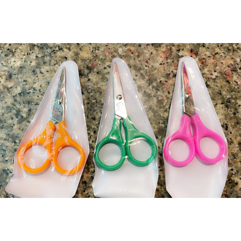 กรรไกร + ซอง อันละ 10 บาท กรรไกรอันเล็กสำหรับเด็ก