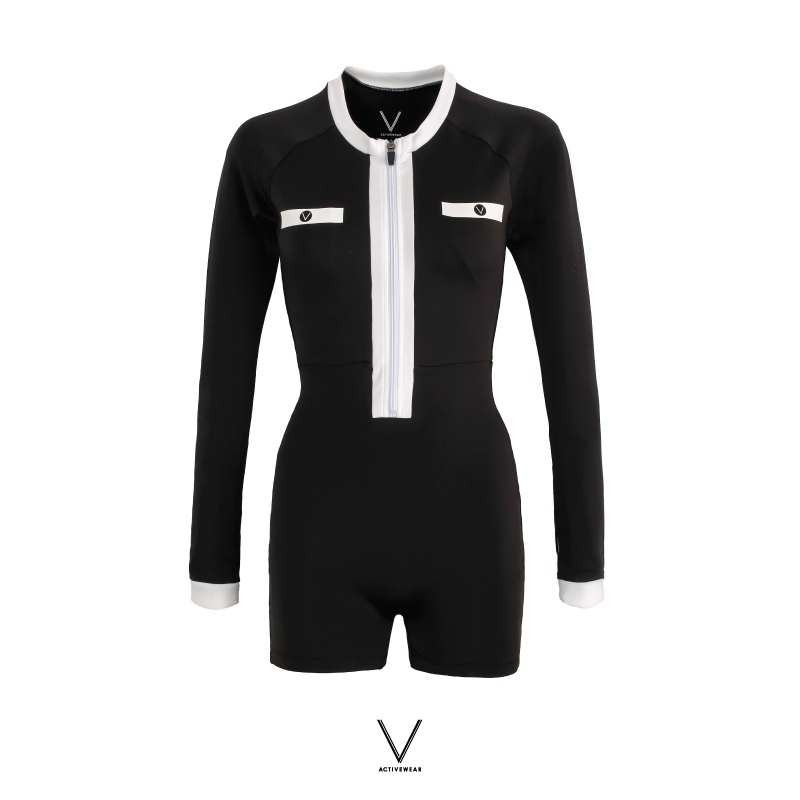 SS2024 BLACK TRIM WHITE SHORTIE ชุดว่ายน้ำ ขาสั้นแขนยาว ดำขลิบขาว มีฟองน้ำในตัวผ้าหนา กัน UV UPF 50+