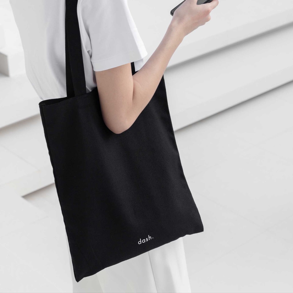 dashbrand DA25 Canvas Satchel – Black กระเป๋าผ้าสีดำ