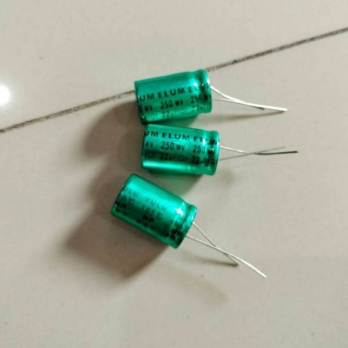 22UF 250V NP ELUM (1ชุด2ตัว)