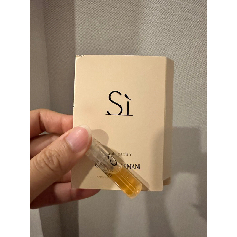 น้ำหอมไวออล Si EDP 1.5 ml น้ำหอมชนิดพกพาไวออลแท้ 100%