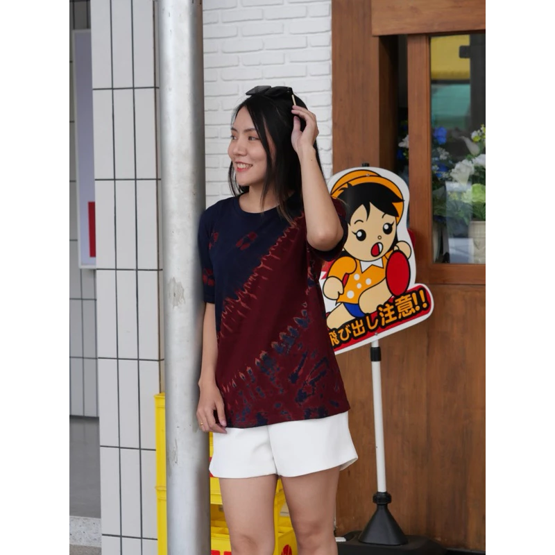 เสื้อยืดมัดย้อม ครามกัดลาย แบบที่ 2 thumbnail 3