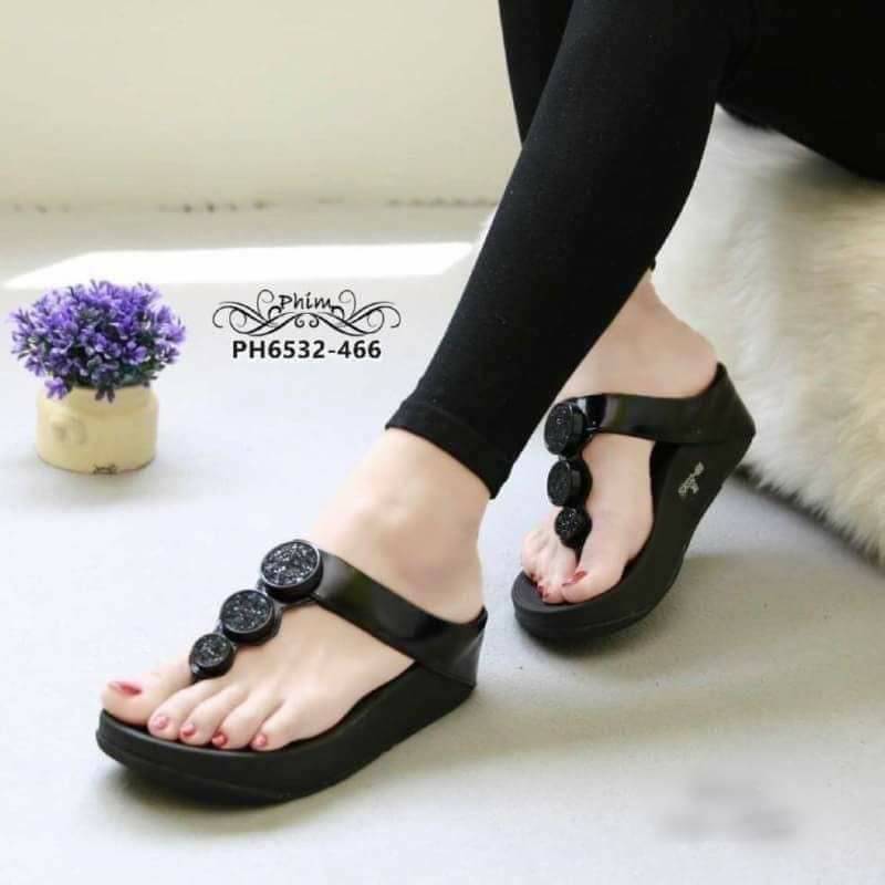 FitFlop Women มี4สี รองเท้าแตะเพื่อสุขภาพเท้า สินค้านำเข้ารับรองพื้นนิ่ม ใส่สวยใส่สบาย พร้มส่งในไทย