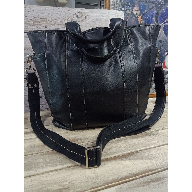 Coachกระเป๋าหนังแท้มือสอง