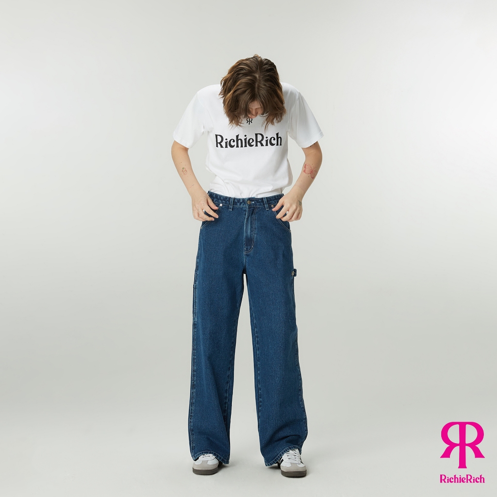 RICHIERICH By TandT - RICHIE RICH LOGO PRINTED COTTON JERSEY T-SHIRT เสื้อยืดแขนสั้นคอกลม สกรีนลายโลโก้คำอ่าน ริชชี่ ริช