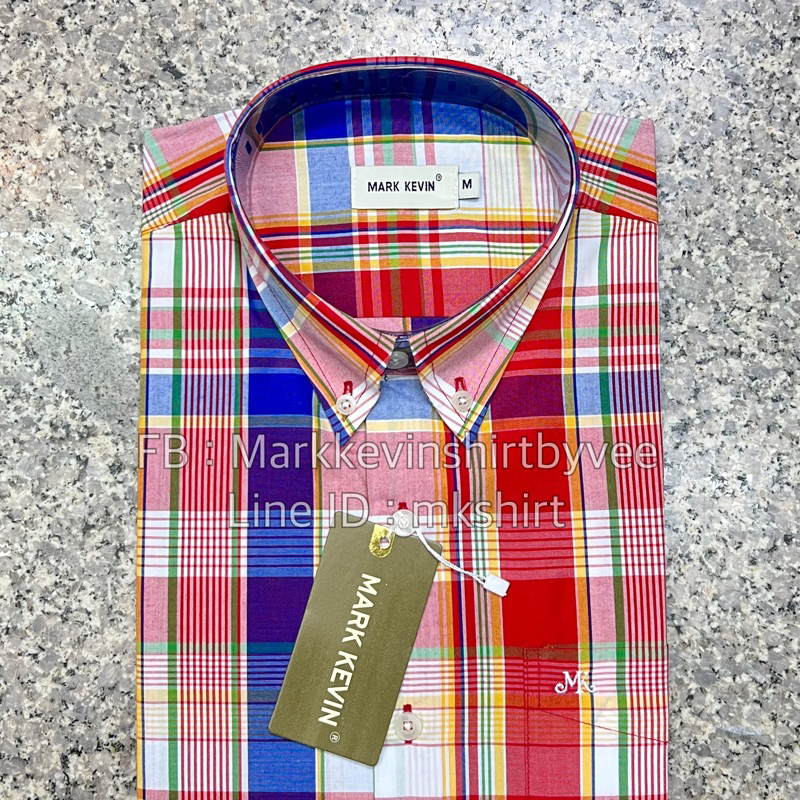 เสื้อเชิ้ตลายสก๊อต โทนสีแดงสด แขนสั้นนะคะ