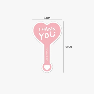 ( LP ) สติกเกอร์ลายหัวใจชมพู มีกาวในตัว ติดกล่องเค้กอบ DIY ขนาด: 3.8x6.8 ซ.ม ( 100 ดวง/แพค )