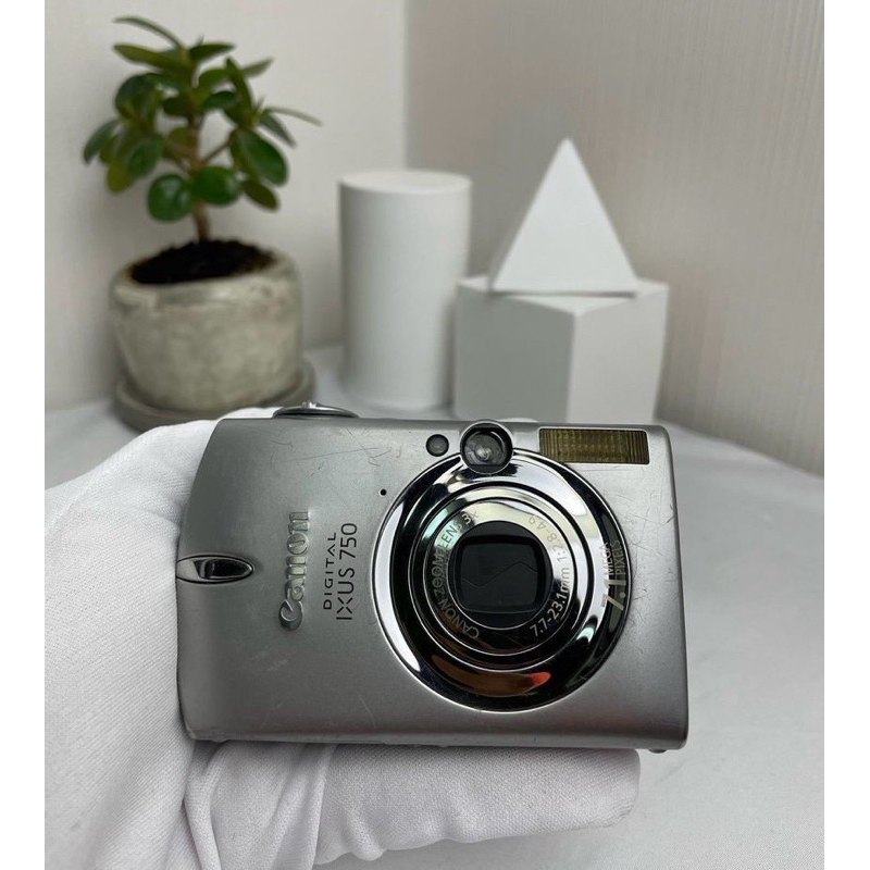 Canon ixus750/ixy700 กล้องดิจิตอล