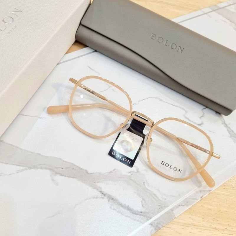 กรอบแว่นBOLON BJ6112ของแท้พร้อมใบรับประกัน เบาแรงทนทานยืดหยุ่นสูงนำไปตัดเลนส์สายตา (รับตัดเลนส์สายตา