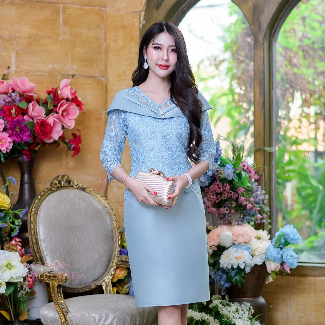 All Ladies  เดรสโอบไหล่ลูกไม้ดิ้นแต่งเลื่อมเดรสออกงาน งานสวยหรู ผ้าไหมตีเกร็ดโอบไหล่สไตล์ราตรีสวยหรูได้ลุคดูแพงมากๆ