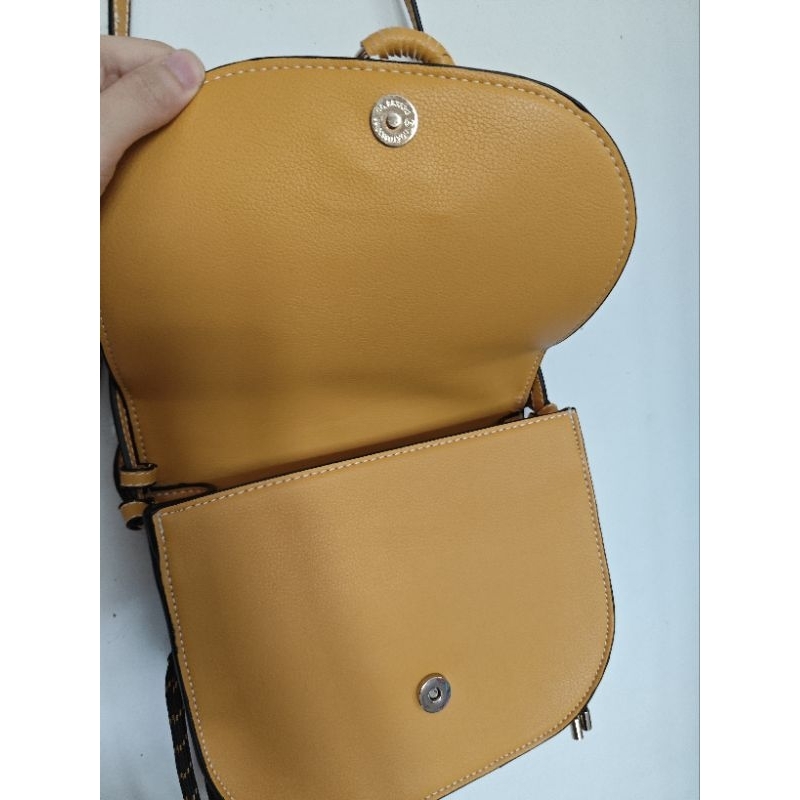กระเป๋าZARA CROSSBODY