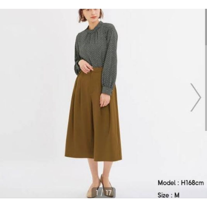 ย11 กางเกงขากว้าง   gu