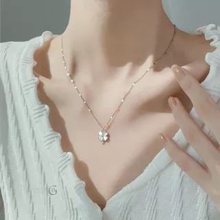 GLAMOR✨สร้อยคอมู Charming Clover สร้อยคอสวยๆ สร้อยคอเงิน สร้อยแฟชั่น จี้เงินแท้ สร้อยหินนำโชค