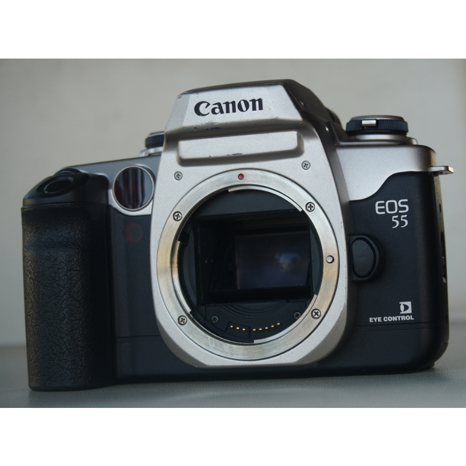 กล้องฟิล์ม CANON EOS 55(BODY) สภาพสวย ใช้งานได้เต็มระบบ