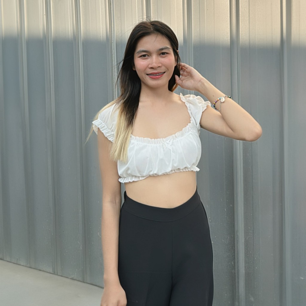เสื้อครอปแขนตุ๊กตา ทรงสาวเวียดสุด 🎀 ผ้ายืดเยอะ แต่งโบว์ช่วงอก ใส่เที่ยวทะเล  รุ่น โบว์รัก B-002-2-AAA