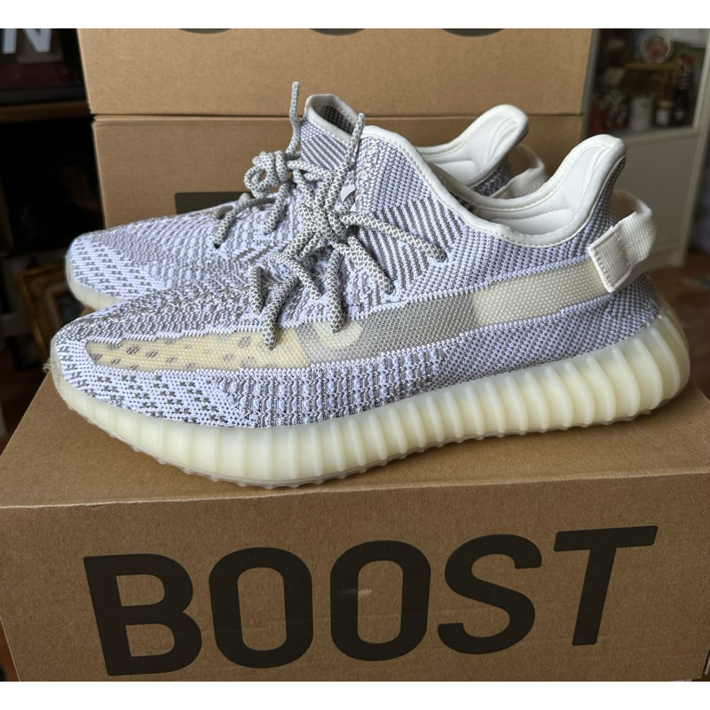 มือหนึ่ง ลดราคา Adida s Yeez y  Boost 350 V2/ US 10.5 / UK 10
