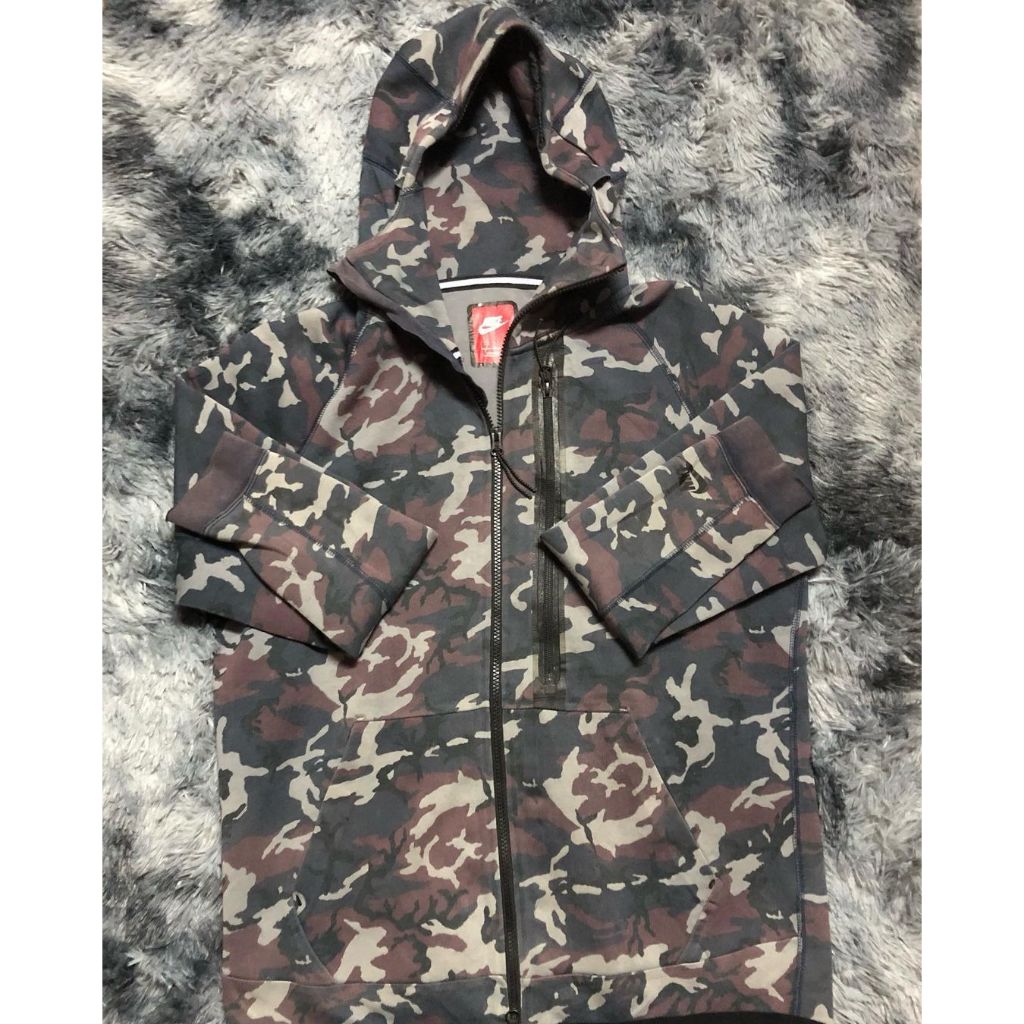 🛒 Nike Tech Fleece Camo