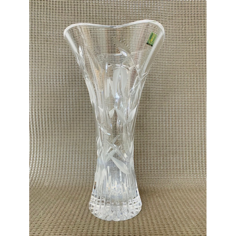 vase crystal HOYA แจกันแก้วคริสตัล เจียระไน แบบหนา ลายสวยงาม ปากกว้าง สำหรับใส่ดอกไม้ ตั้งโชว์ ประดับบ้าน