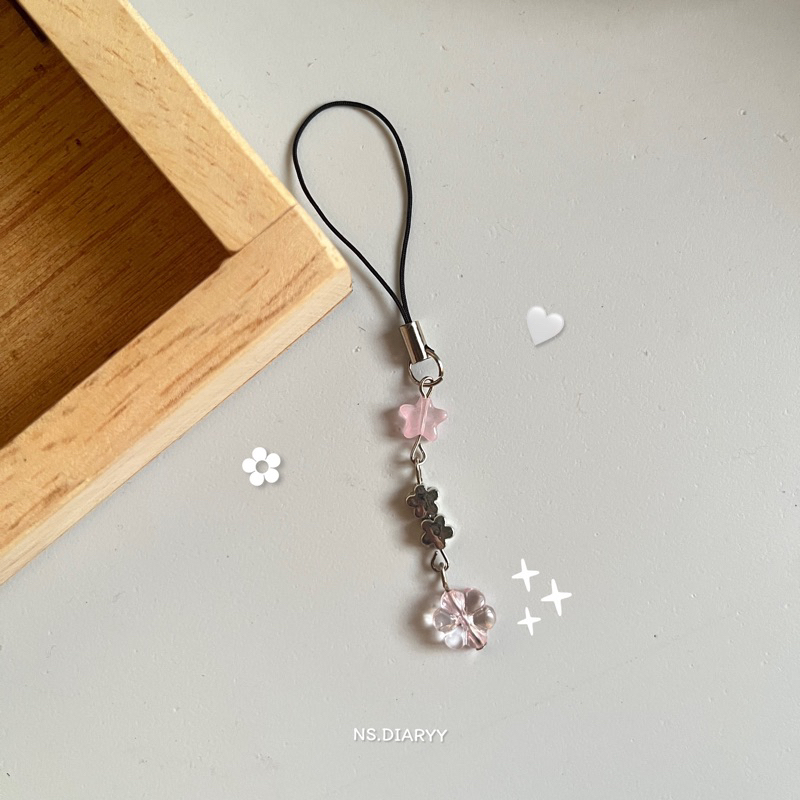 ♡̷̷̷₊˚cherry blossom keychain🌸