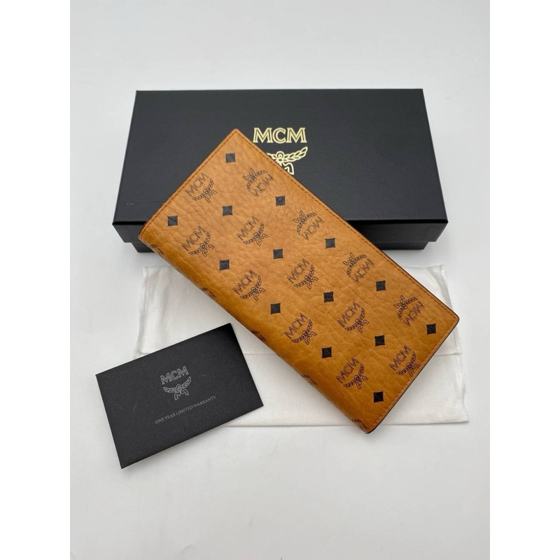 New! MCM Long Bi-Fold Wallet