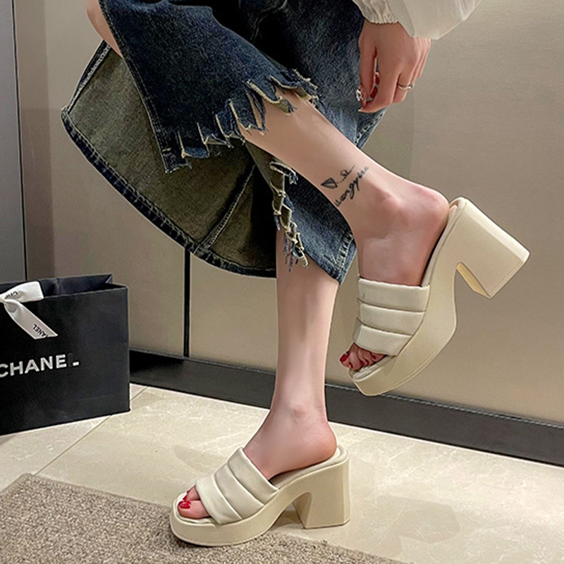 QXshop New arrivalรองเท้าส้นสูงสุภาพสตรีทรงสวม เสริมส้นสวยสุดๆมาพร้อมสีสันสไตล์มินิมอลคุมโทนสุดๆ ใส่เที่ยวใส่ทำงานได้เลย