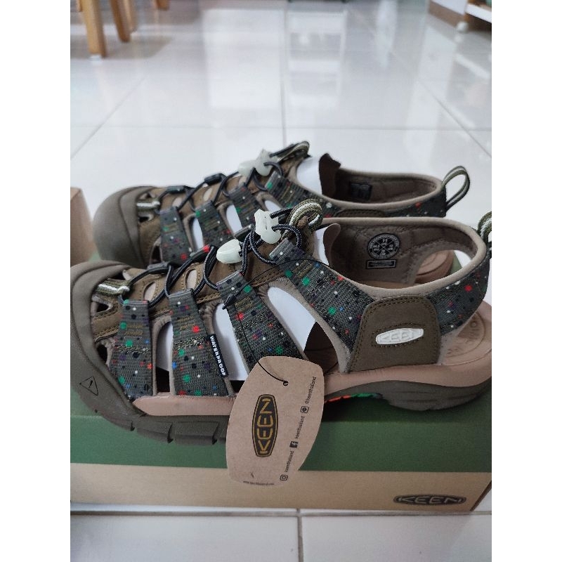 keen NEWPORT RETRO รองเท้าแซนดัลเดินป่าผู้หญิง