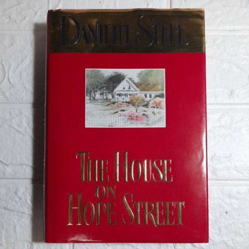 THE HOUSE ON HOPE STREET  by DANIELLE STEEL