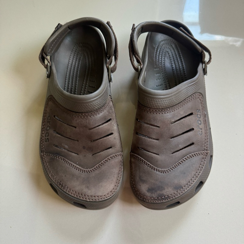 CROCS รองเท้าลำลองผู้ชายมือสองของแท้ sz.43