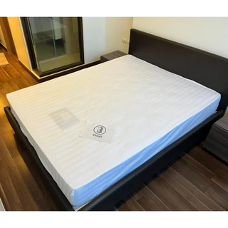 ขายส่ง ผ้าปูที่นอนเดี่ยวสีพื้นทอลายริ้วมียางยืดรอบ 360 องศา