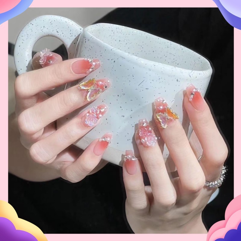 เล็บปลอม ลายการ์ตูน สุดอินเทรนด์ 3Dผีเสื้อเจาะ[DD204]