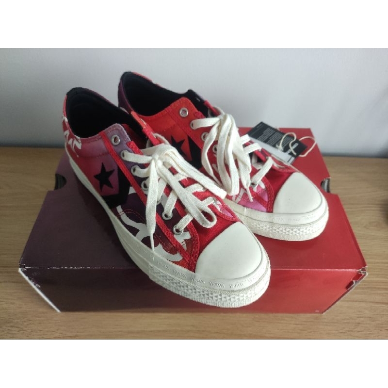 รองเท้า Converse x Liverpool ของแท้จากช็อปไทย มือสอง