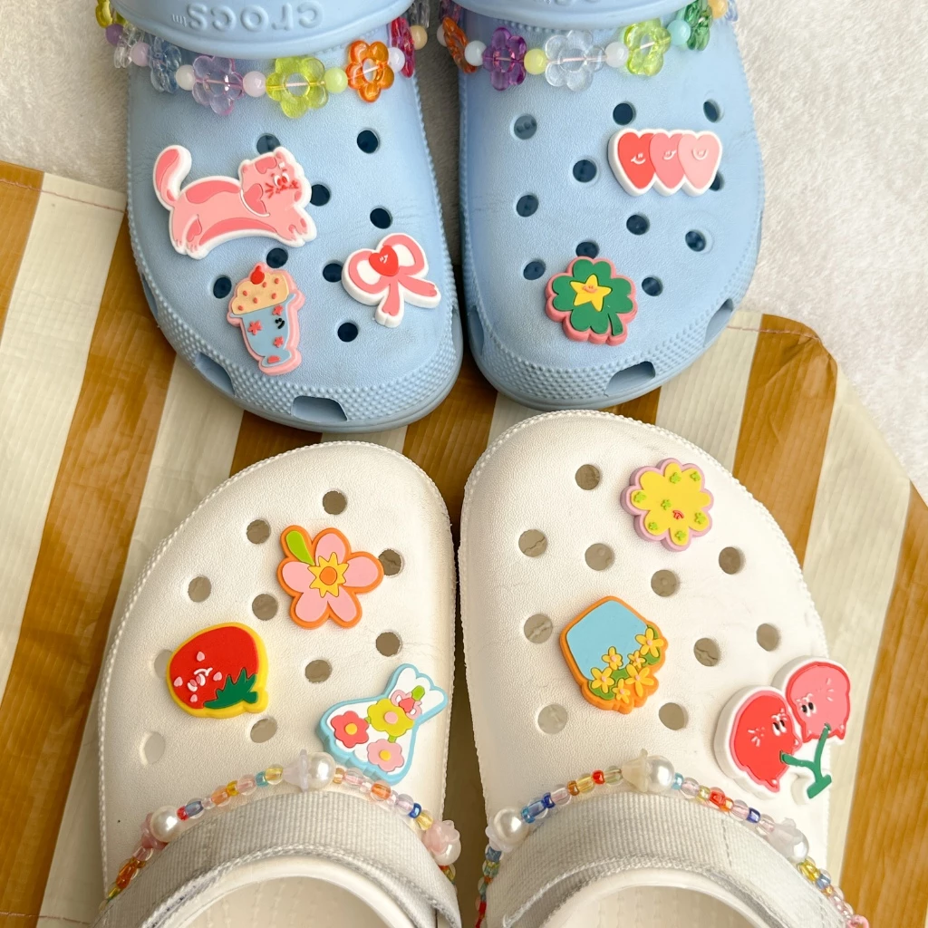 amuse.stuff-jibbizt rubber market ตัวติดรองเท้าแบบยางเซตแวะให้จับจ่าย(หมุดสีดำ)