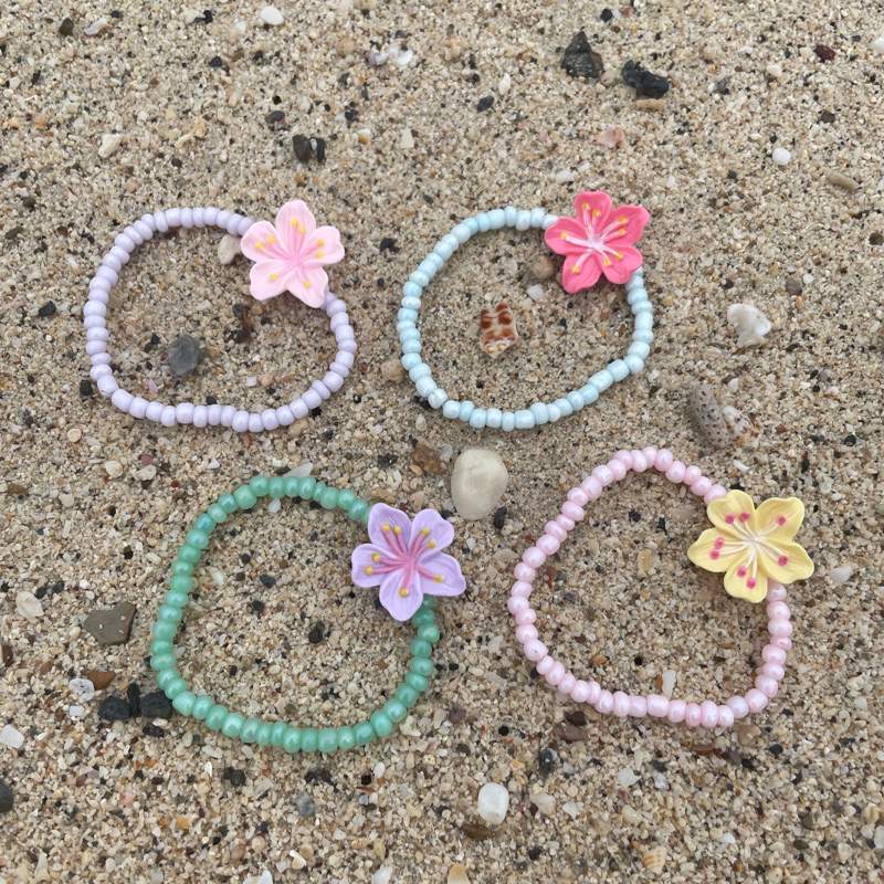 กำไลข้อมือลูกปัดดดอกชบา✨🖐🏼🌺