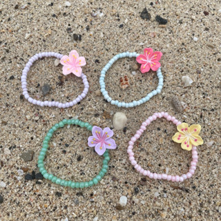 กำไลข้อมือลูกปัดดดอกชบา✨🖐🏼🌺
