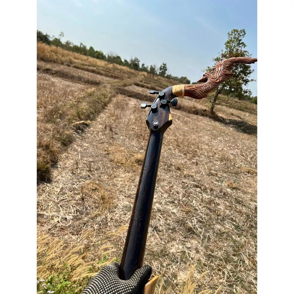 พิณไฟฟ้า3คอนแท็คไม้ชิงชันสำหรับออกงานแถมฟรีสายสะพายปิคคู่มือสายแจ็ค thumbnail 3