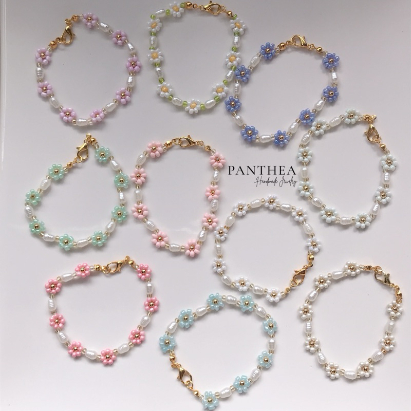 Pantheadesign กำไลลูกปัด รุ่น Pearl Petals 💐